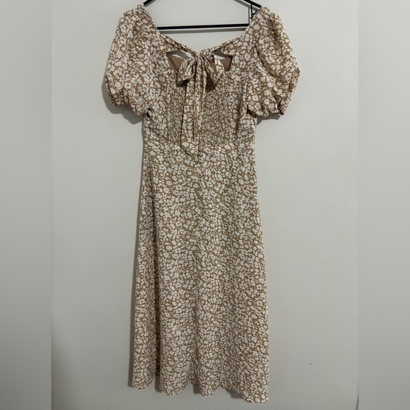 New without tags floral dress by Altar’d State size small - Picture 2 of 4